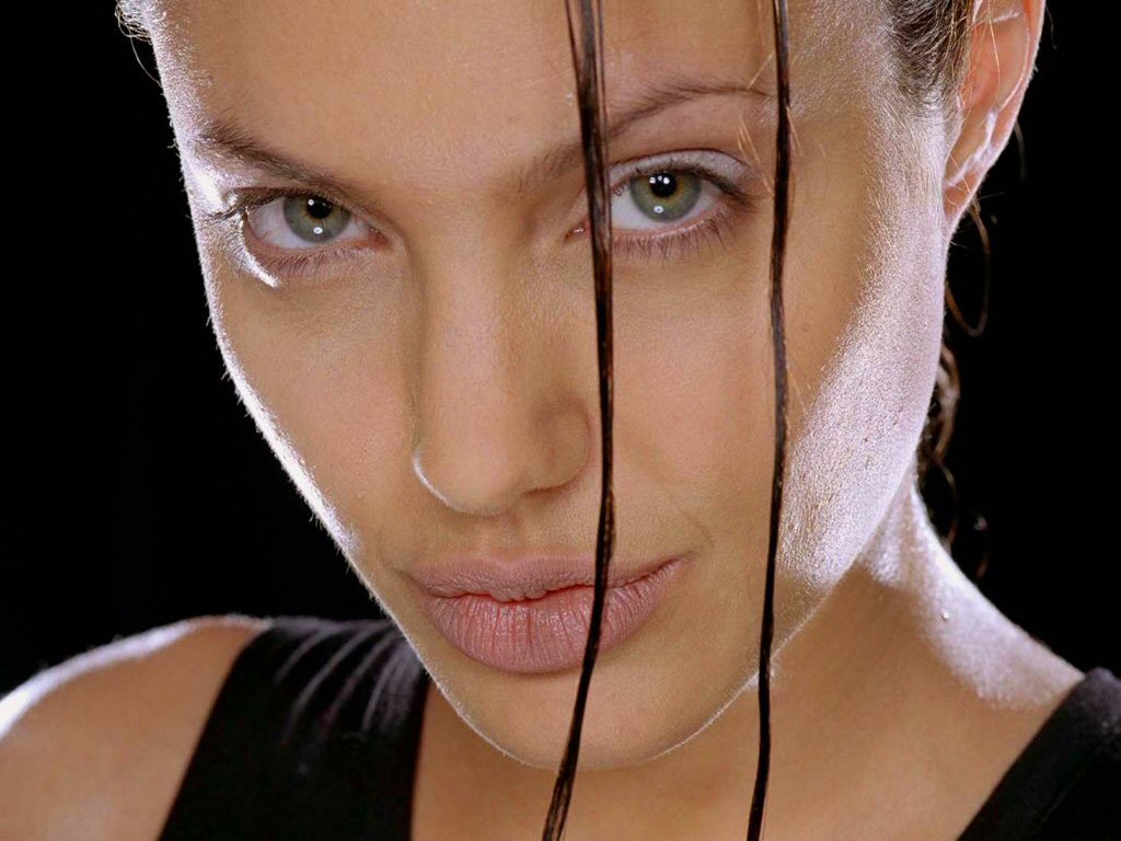 Angelina Close.jpg